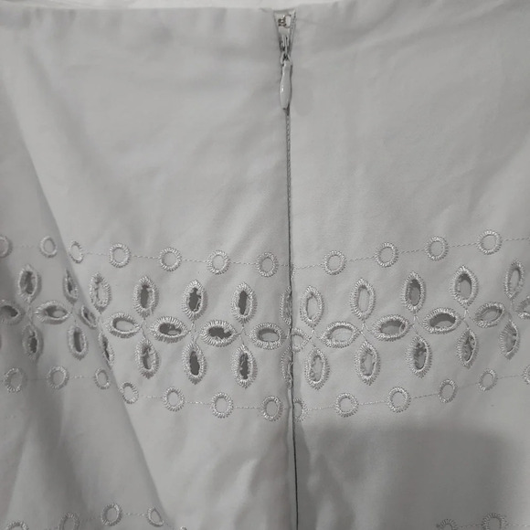 Charter Club Light Gray 100% Cotton Eyelet Pencil Skirt in Size 16 - Picture 7 of 9